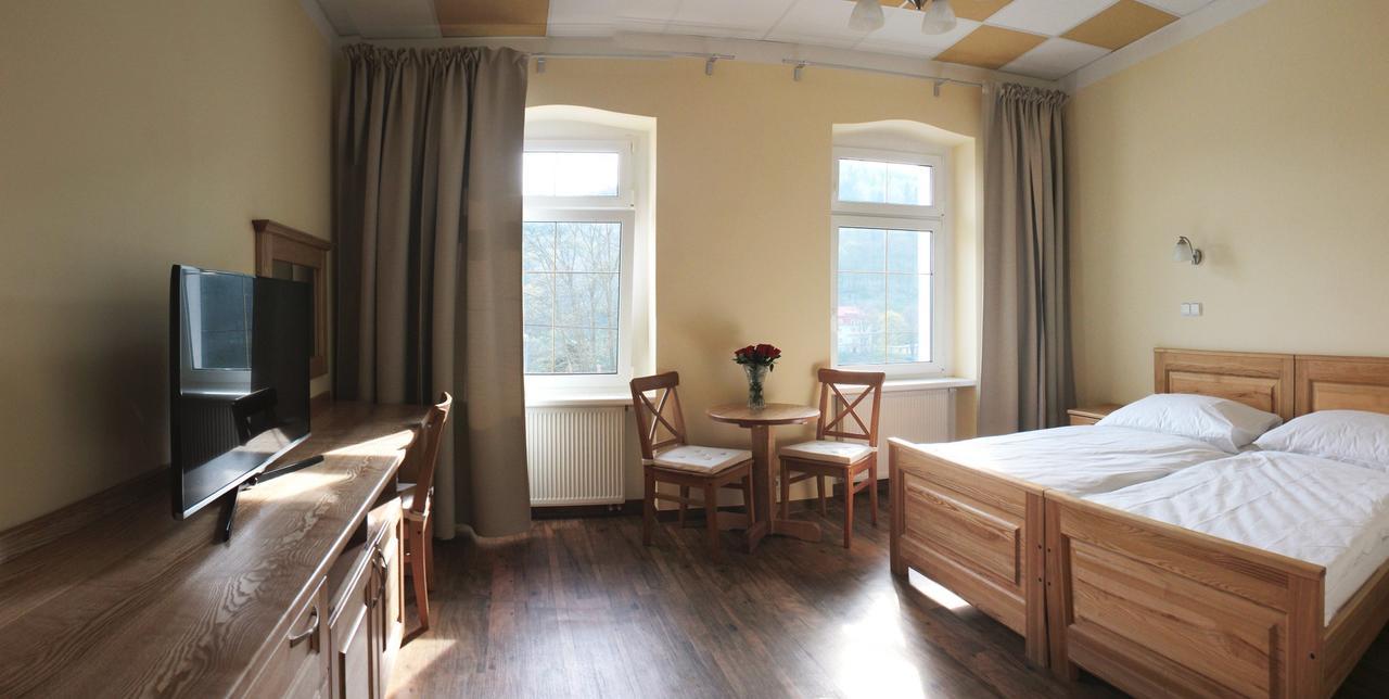 Hotel Orix Jáchymov Esterno foto