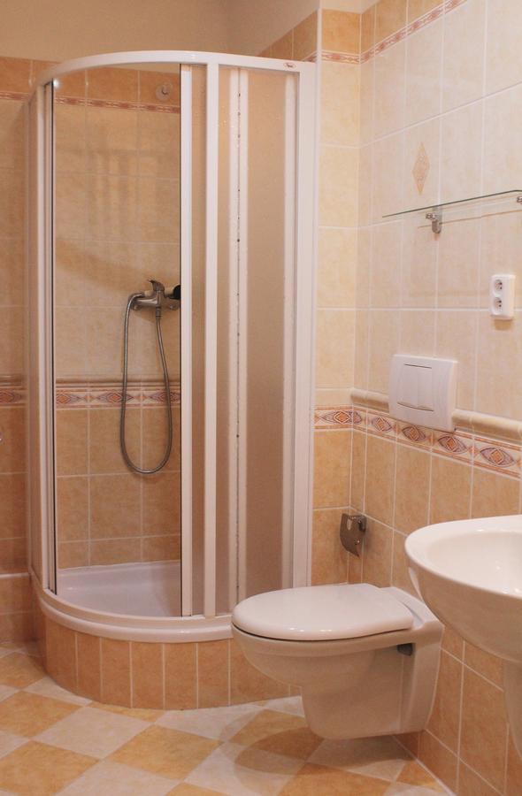 Hotel Orix Jáchymov Esterno foto