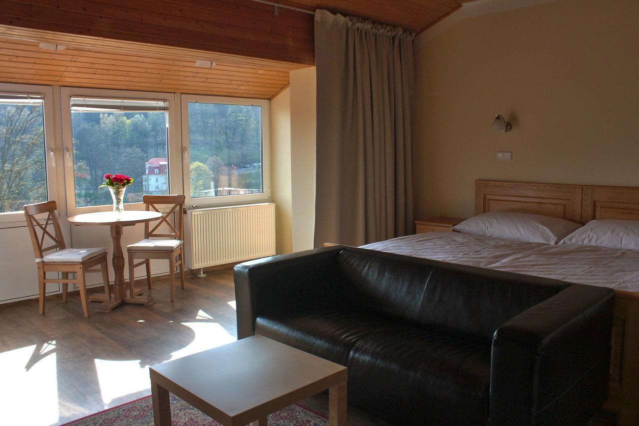 Hotel Orix Jáchymov Esterno foto