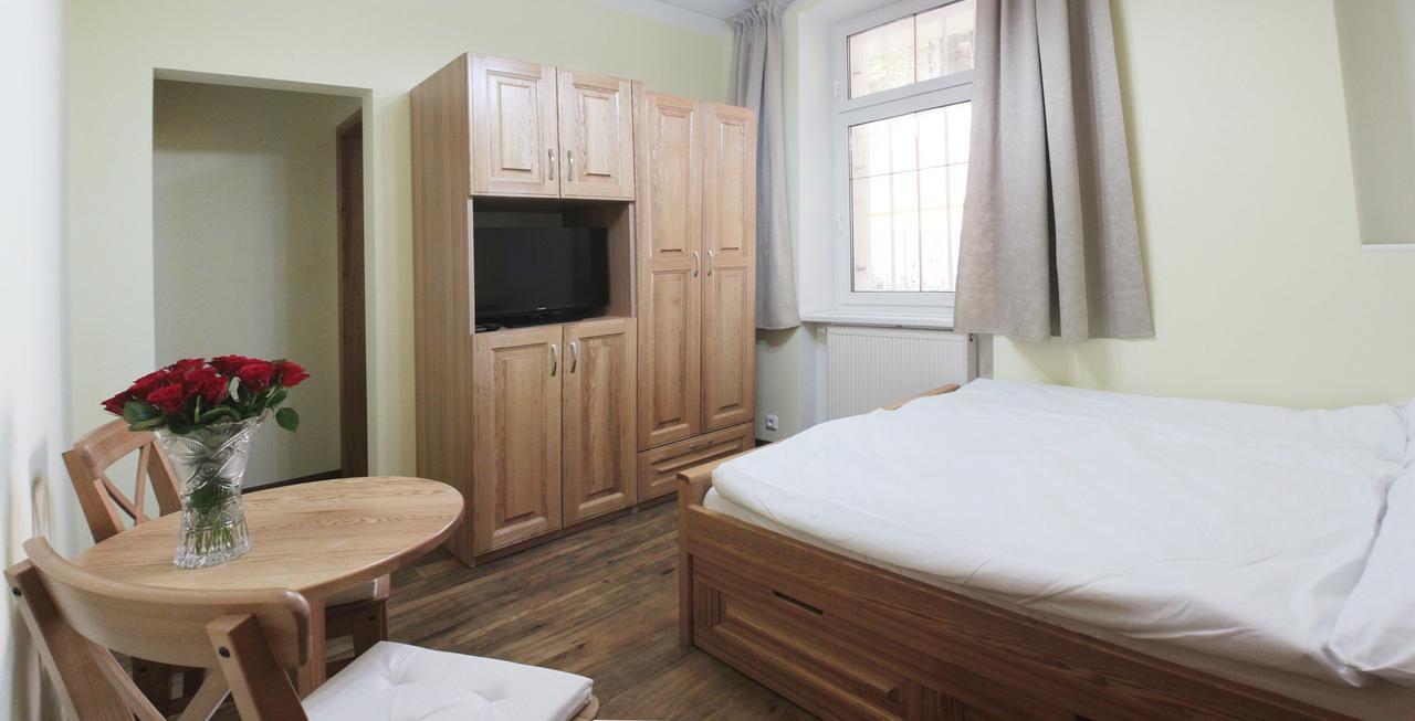 Hotel Orix Jáchymov Esterno foto