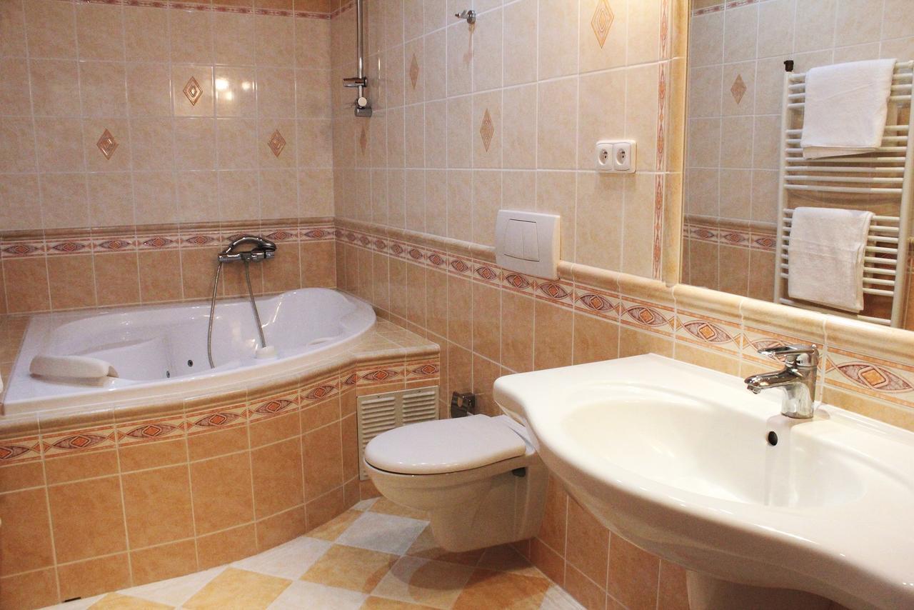 Hotel Orix Jáchymov Esterno foto